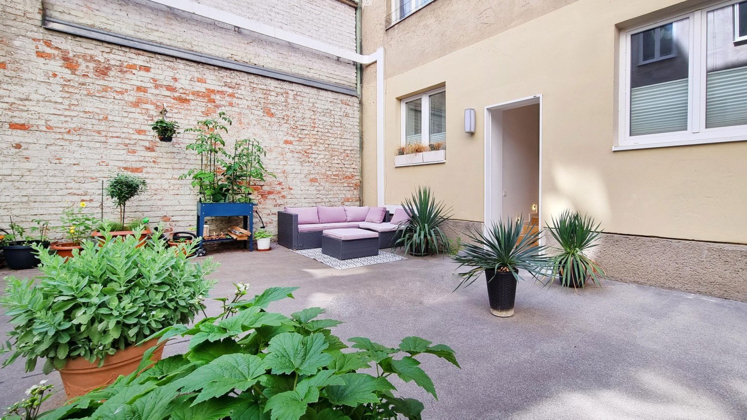 2 rooms Apartment in Leopoldstadt, Austria No. 131015