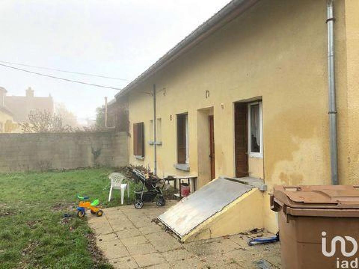 4 bedrooms House in Estissac, France No. 29050