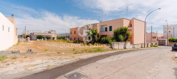 Grundstück in Poggiardo, Italy 883m², Nr. 371761 4