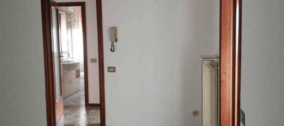 4 rooms Apartment in San Giovanni Valdarno, Italy No. 30522 24