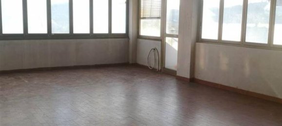 4 rooms Apartment in San Giovanni Valdarno, Italy No. 30522 44