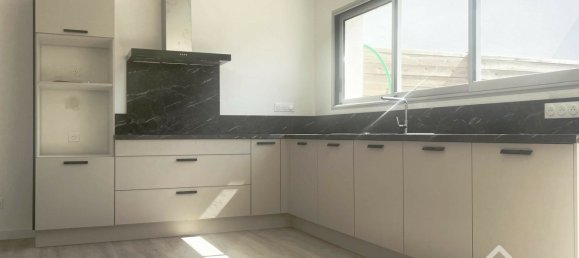 Дом с 4 спальнями в Сент-Суль, Франция № 110962 2