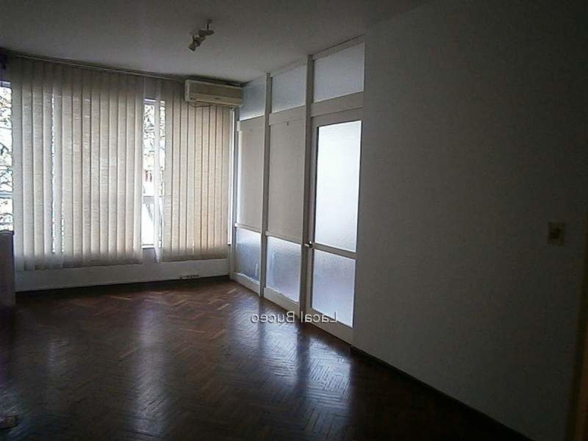 Studio in Montevideo, Uruguay No. 4421