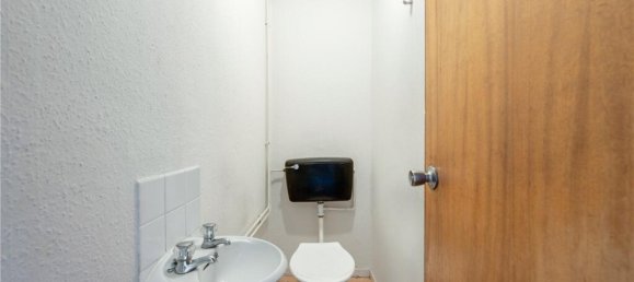 3 bedrooms Commercial property in Colindale, United Kingdom No. 7832 7