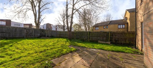 3 bedrooms Commercial property in Colindale, United Kingdom No. 7832 10