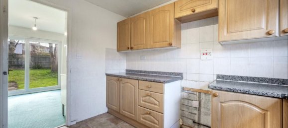 3 bedrooms Commercial property in Colindale, United Kingdom No. 7832 6