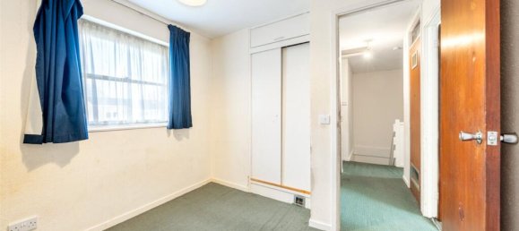 3 bedrooms Commercial property in Colindale, United Kingdom No. 7832 12