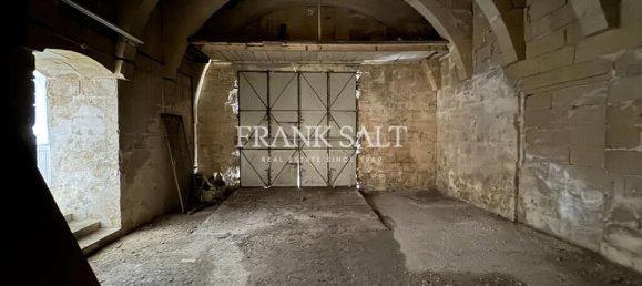  عقار تجاري في Luqa, Malta 410متر مربع رقم 13301 2