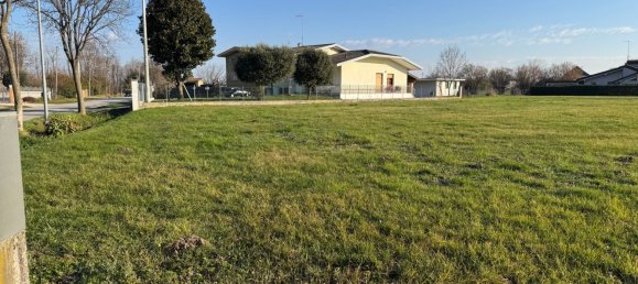 695m² Land in Pordenone, Italy No. 144321 11