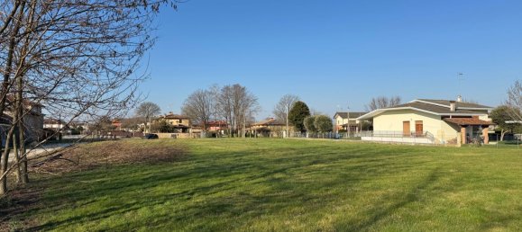 695m² Land in Pordenone, Italy No. 144321 15