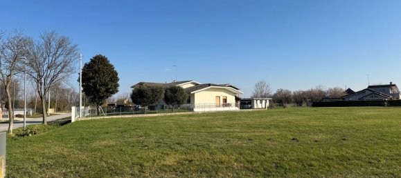 695m² Land in Pordenone, Italy No. 144321 5