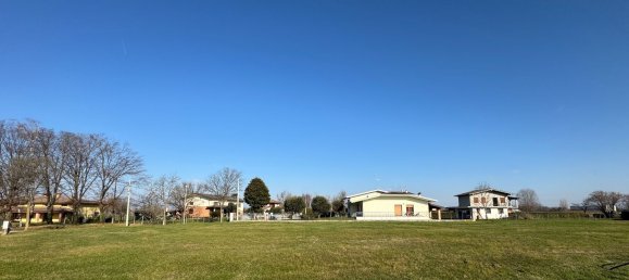 695m² Land in Pordenone, Italy No. 144321 3