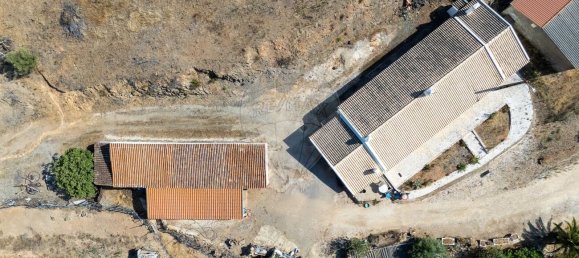 4 Schlafzimmer Grundstück in Mexilhoeira Grande, Portugal, Nr. 267992 3