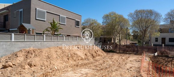 Grundstück in Vilanova i la Geltru, Spain 242m², Nr. 137347 13