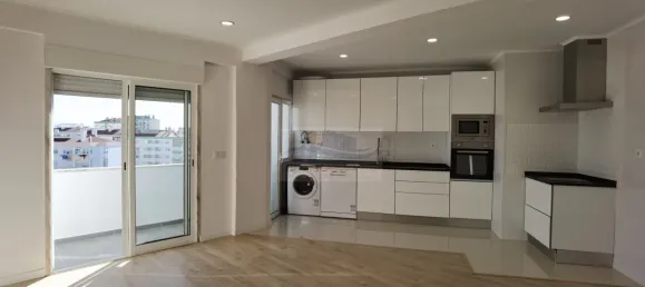 2 bedrooms Apartment in Amadora, Portugal No. 69864 10