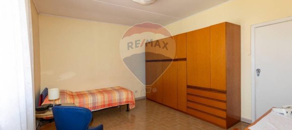 5غرفة شقة في Jesi, Italy رقم 4776 4