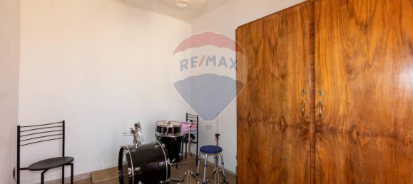 5غرفة شقة في Jesi, Italy رقم 4776 5