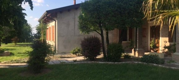 4 rooms Villa in Casaleone, Italy No. 31906 6