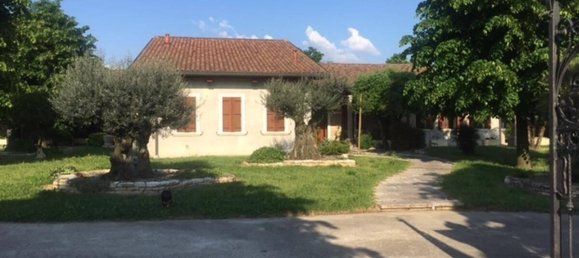 4 rooms Villa in Casaleone, Italy No. 31906 4