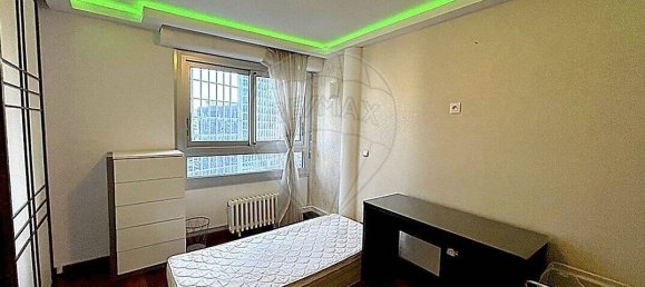 3 Schlafzimmer Wohnung in Courbevoie, France, Nr. 137990 5