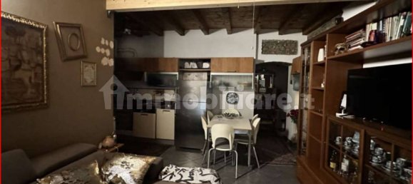 Apartamento T2 em Veduggio con Colzano, Italy N.º 331021 4