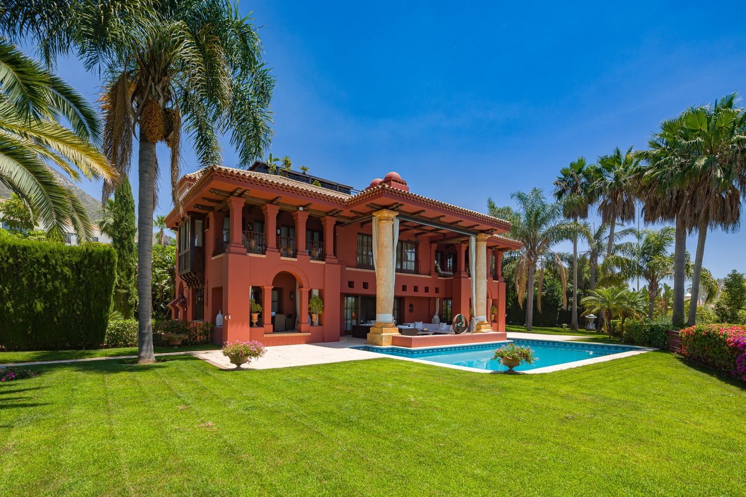 Casa de 6 dormitorios en Marbella, Spain No. 187862