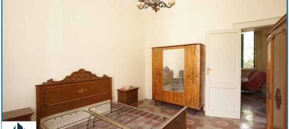 4 bedrooms Apartment in Messina, Italy No. 321944 6