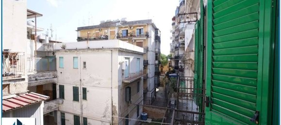 4 bedrooms Apartment in Messina, Italy No. 321944 14
