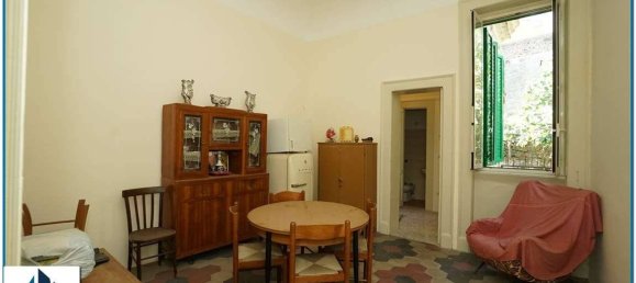 4 bedrooms Apartment in Messina, Italy No. 321944 7