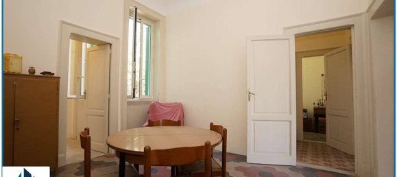 4 bedrooms Apartment in Messina, Italy No. 321944 10