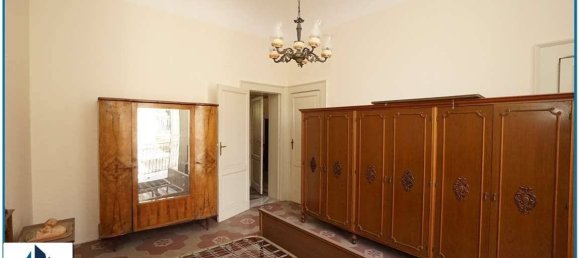 4 bedrooms Apartment in Messina, Italy No. 321944 5