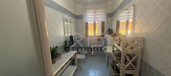 4 غرف نوم فيلا في Cesano Maderno, Italy رقم 377357 12