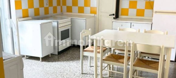 2 Schlafzimmer Wohnung in Genoa, Italy, Nr. 264641 2