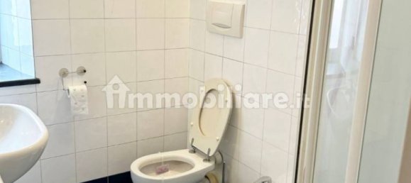 2 Schlafzimmer Wohnung in Genoa, Italy, Nr. 264641 10