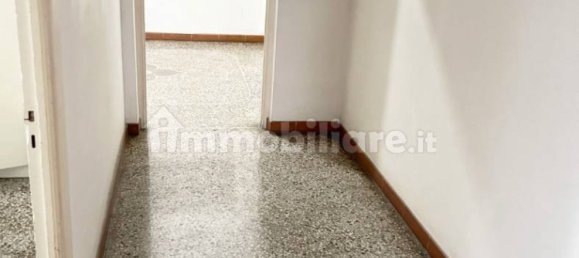 2 Schlafzimmer Wohnung in Genoa, Italy, Nr. 264641 9