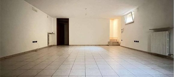 5 rooms Apartment in Villafranca di Verona, Italy No. 28130 19