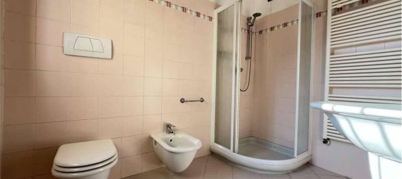 5 rooms Apartment in Villafranca di Verona, Italy No. 28130 14