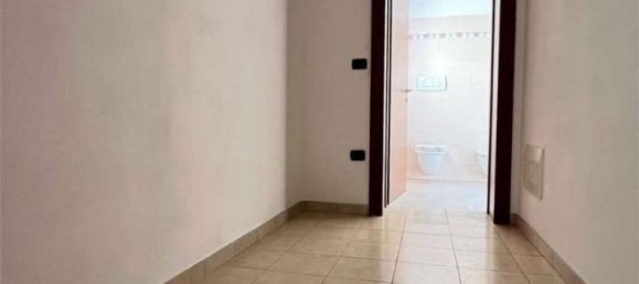 5 rooms Apartment in Villafranca di Verona, Italy No. 28130 15