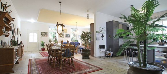 7 rooms Building in Munster, Germany No. 75608 3