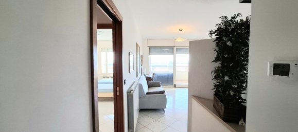 5غرفة شقة في Genoa, Italy رقم 136987 21