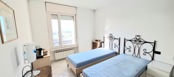 5غرفة شقة في Genoa, Italy رقم 136987 24