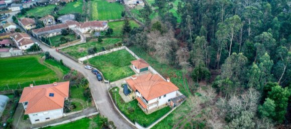 Casa de 3 dormitorios en Trofa, Portugal No. 171204 2