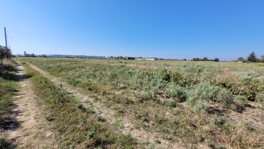 9000m² Land for sale in Thermi, Thessaloniki, Central Macedonia, Macedonia and Thrace, Greece № 94336