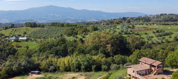 8 bedrooms House in Città della Pieve, Italy No. 54617 8