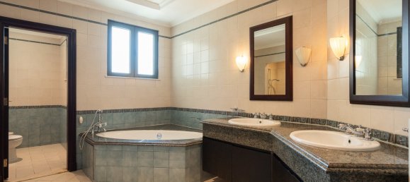 4 bedrooms Villa in Palm Jumeirah, UAE No. 42403 15