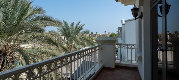 4 bedrooms Villa in Palm Jumeirah, UAE No. 42403 9