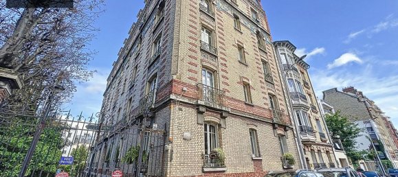 Квартира с 3 спальнями в Буа-Коломб, Франция № 171759 2