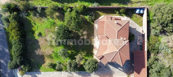 Вилла с 8 спальнями в Орозеи, Италия № 66636 6