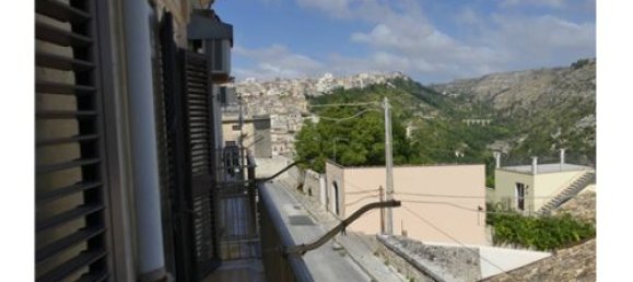 Apartamento de 2 dormitorios en Ragusa, Italy No. 298599 20