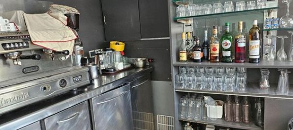 400m² Commercial property in La Ciotat, France No. 286442 7